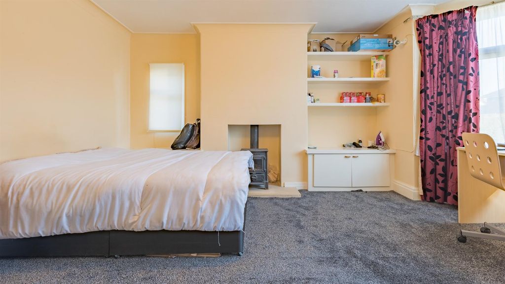 Property photo 1 of 16 F8F73F6d38124489E170