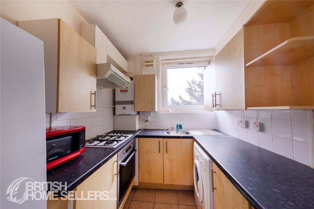 Property photo 2 of 12 Picture No. 05