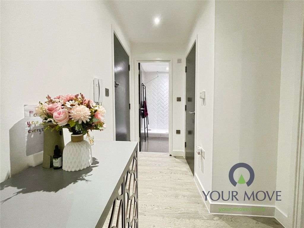 Property photo 2 of 8 Picture No. 10