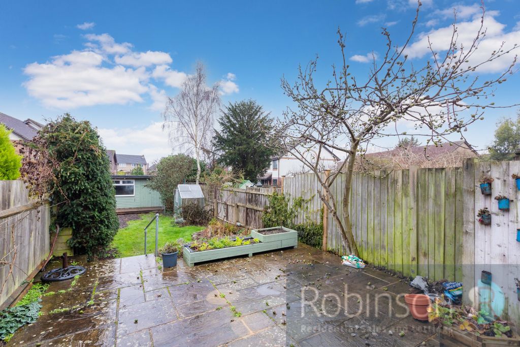Property photo 3 of 12 Photo 5