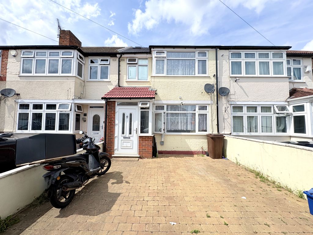 Property photo 2 of 24