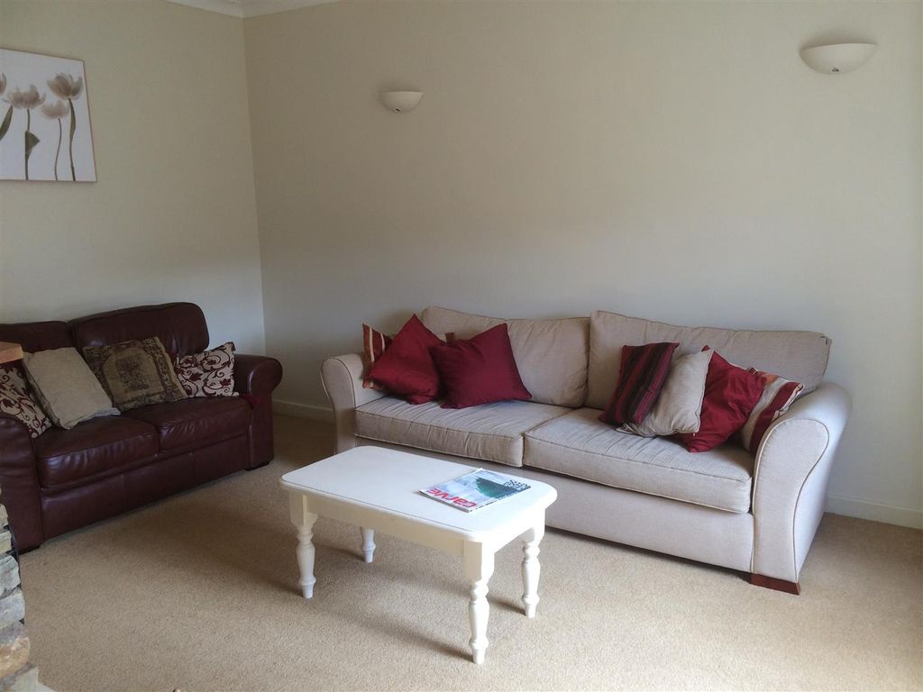 Property photo 3 of 9 51.Jpg