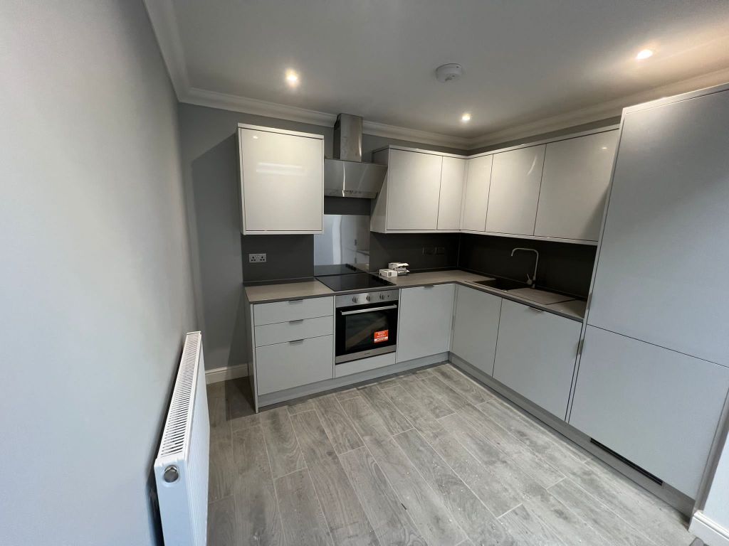 Property photo 1 of 7 Kitchen
