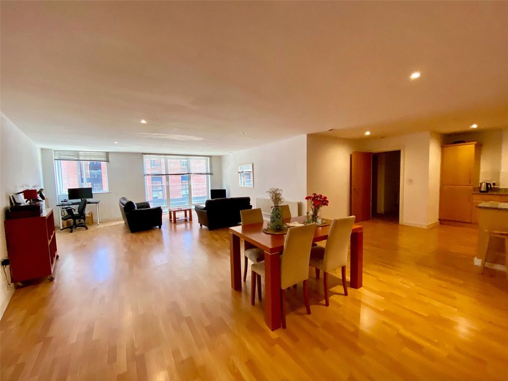 Property photo 2 of 14 Picture No. 40