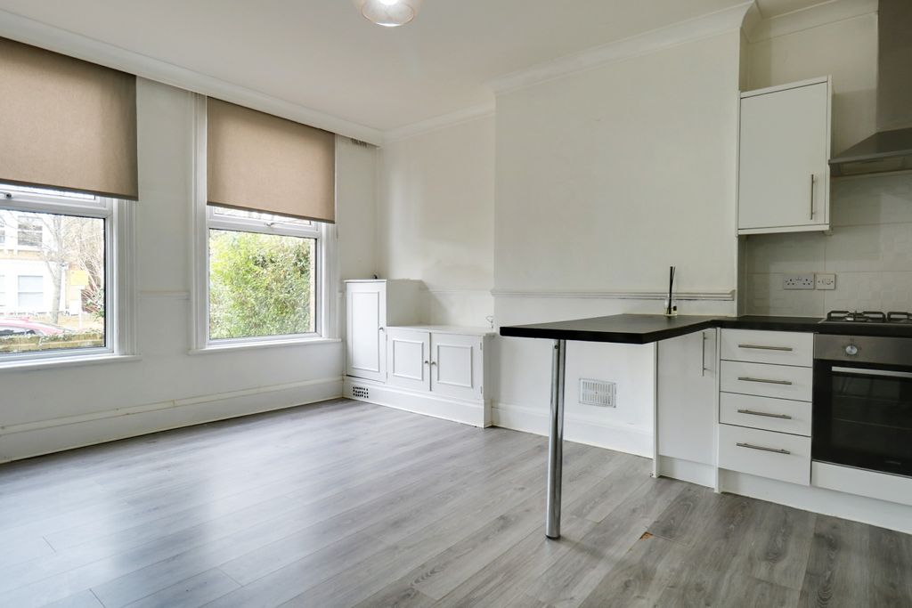 Property photo 2 of 9 4750454