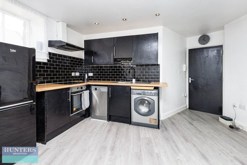 Property photo 3 of 19 -090.Jpg