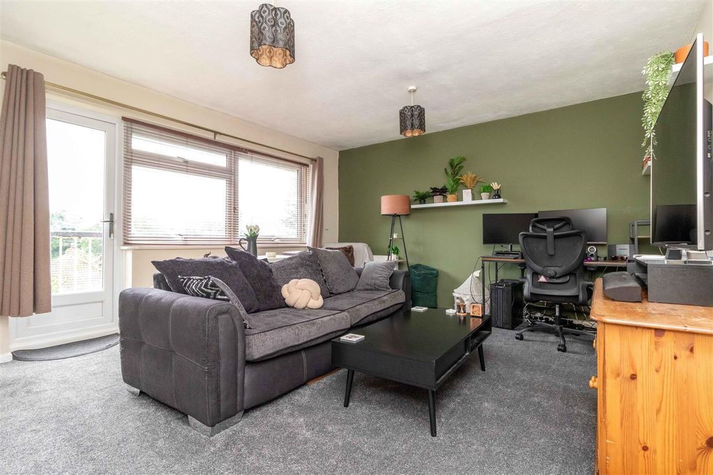 Property photo 2 of 12 Manor-7.Jpg