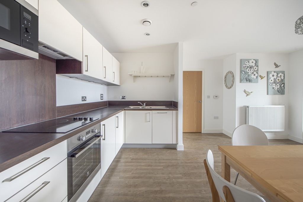Property photo 3 of 14 Kitchen