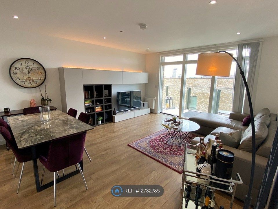 Property photo 2 of 12 Living Room