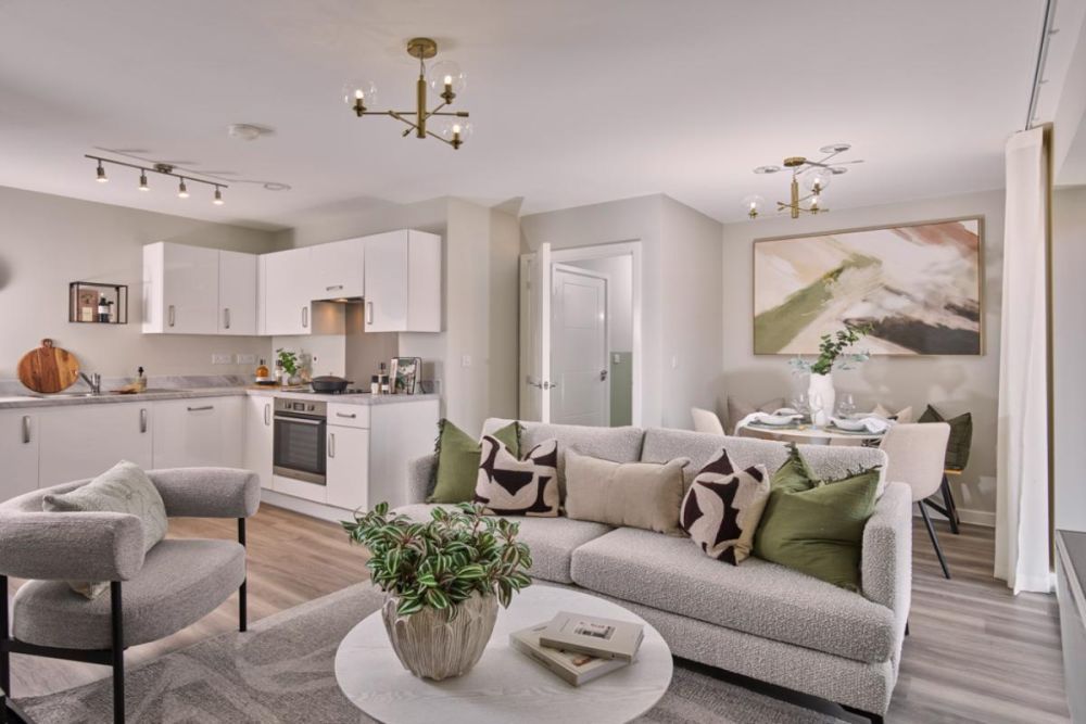 Property photo 1 of 10 Catteshall Court Show Apartment