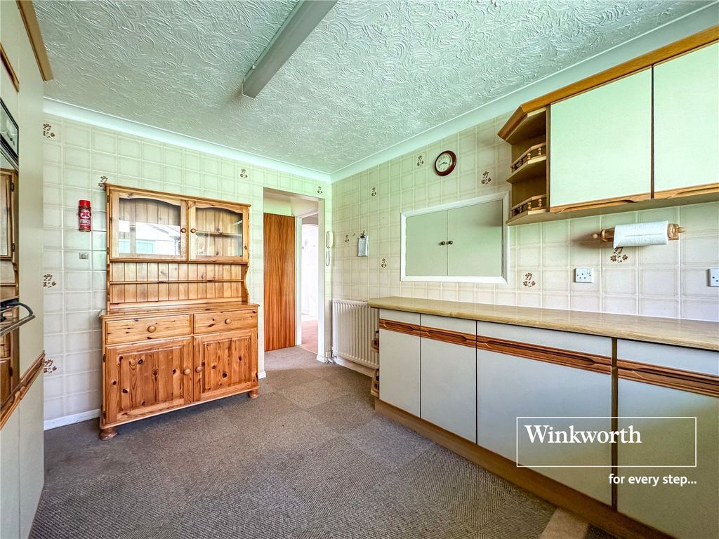 Property photo 3 of 17 Picture No. 23