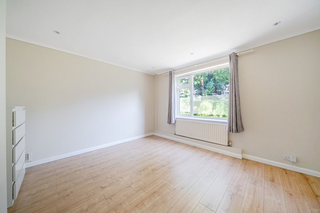 Property photo 2 of 11 Picture No. 06