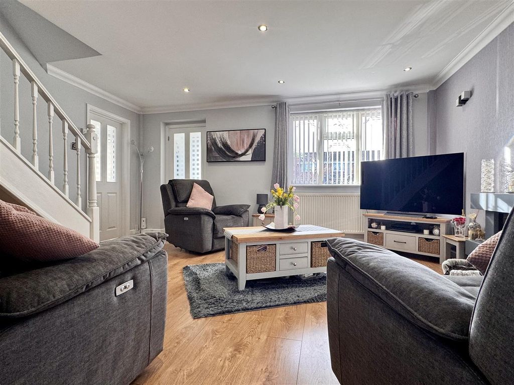 Property photo 2 of 28 Tempimage1Hfvk7.Jpg