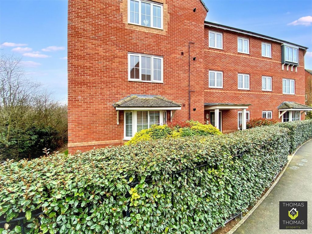 Property photo 1 of 11