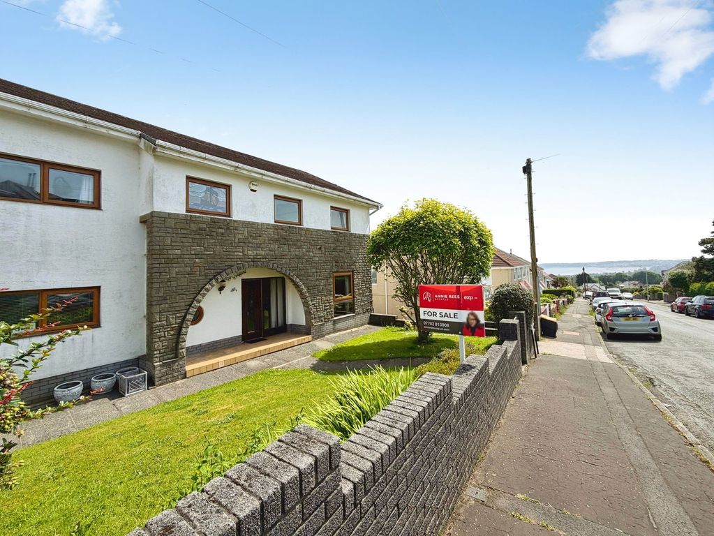 Property photo 1 of 57