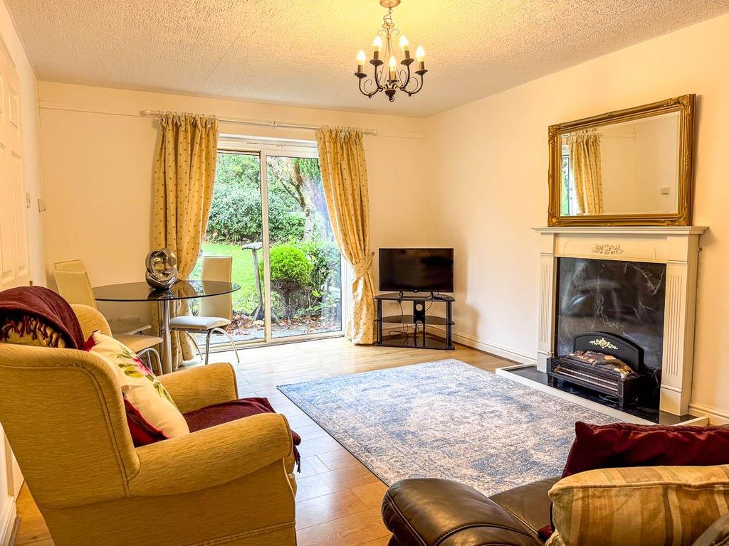 Property photo 3 of 12 19 Eyreton Park, Crosby (8).Jpg