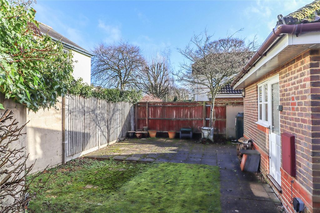 Property photo 3 of 22 Picture No. 05