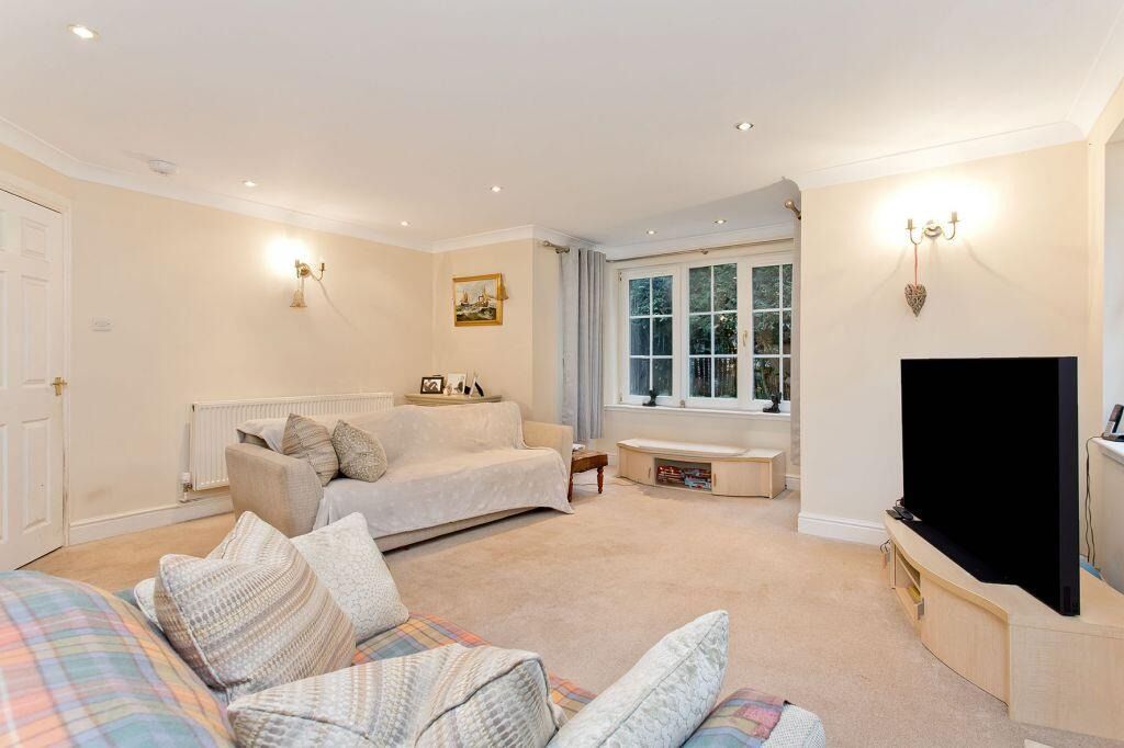 Property photo 3 of 35 4210962