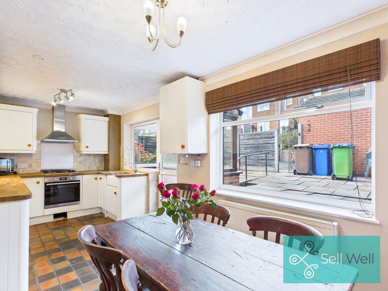 Property photo 3 of 27 Kitchen/Diner