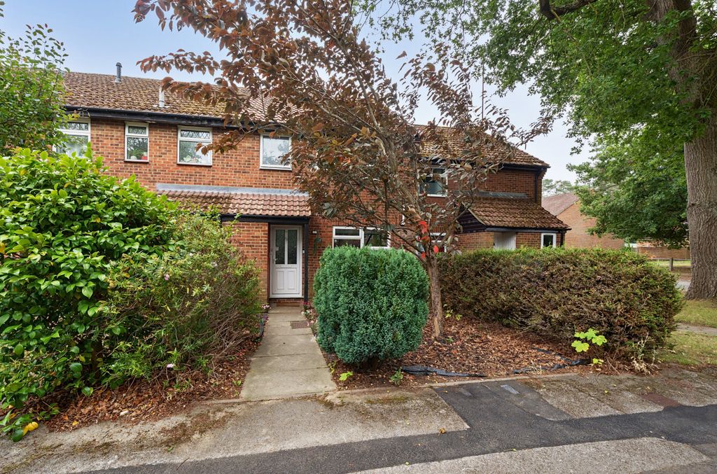 Property photo 1 of 19 1332389-11-6890c8...