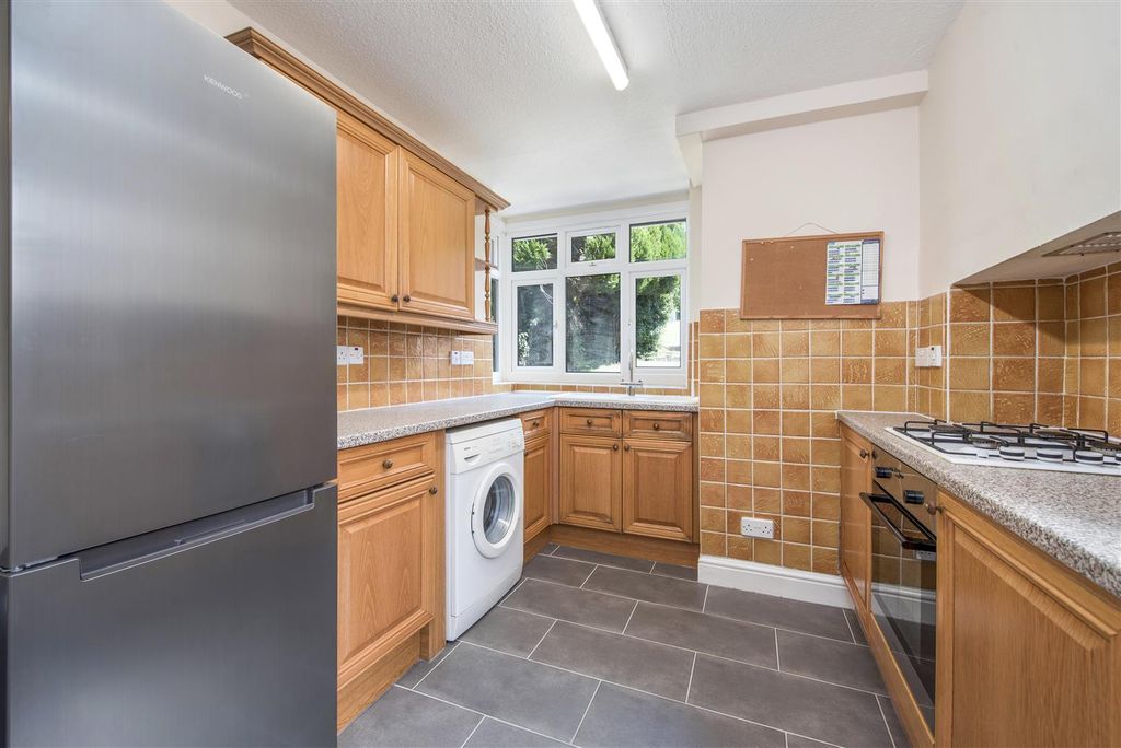 Property photo 3 of 15 Kitchen