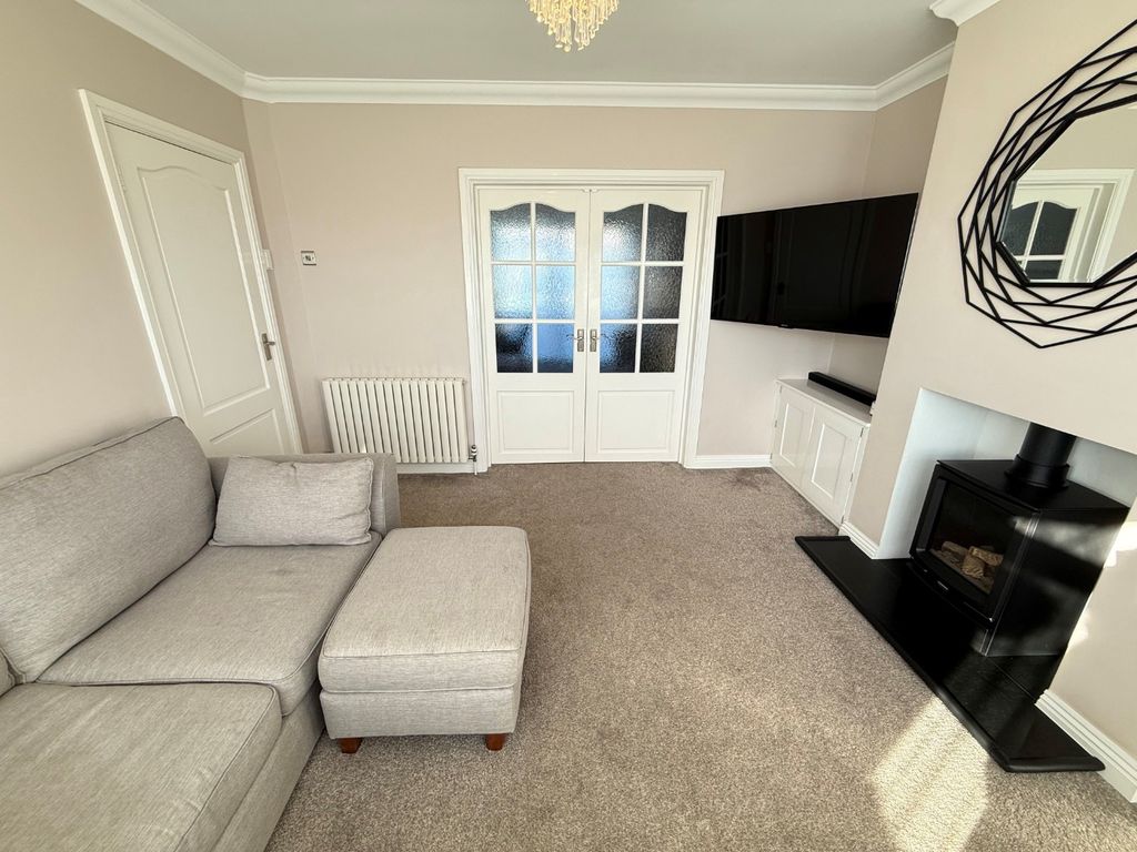 Property photo 3 of 17 4854342