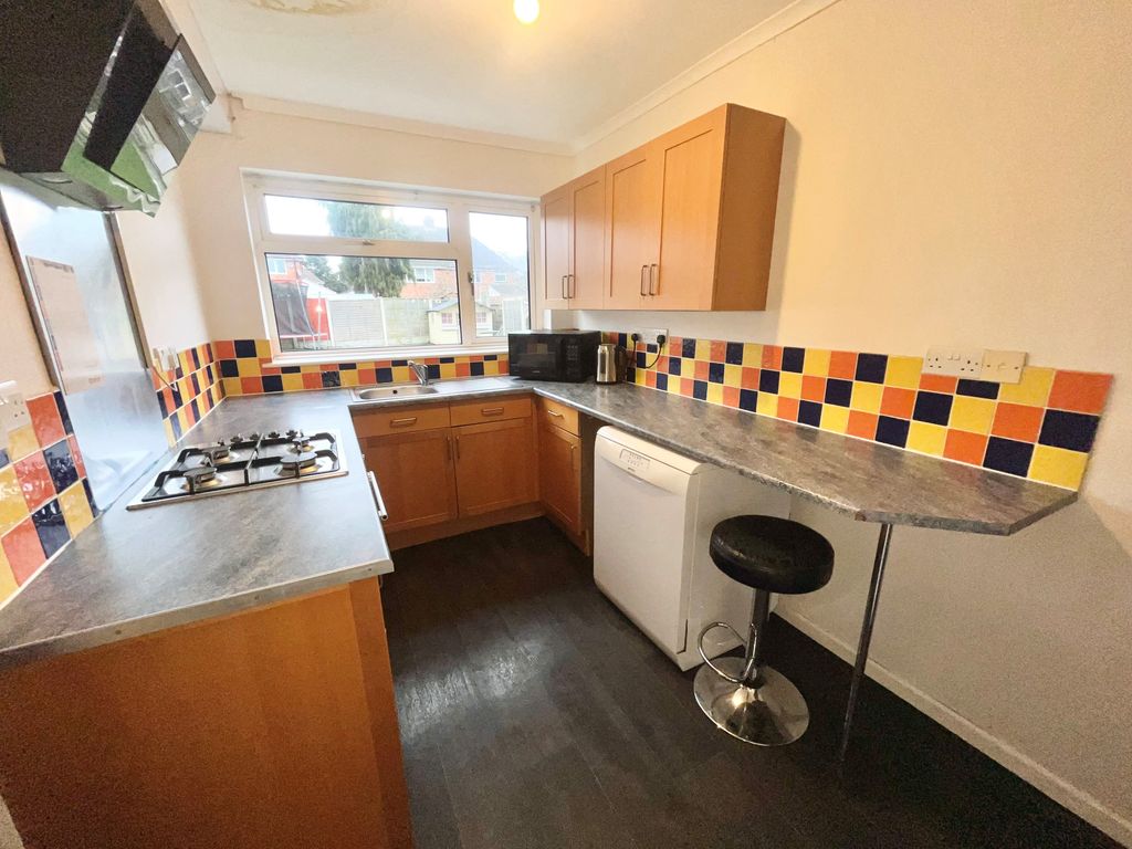 Property photo 2 of 10 Kitchen