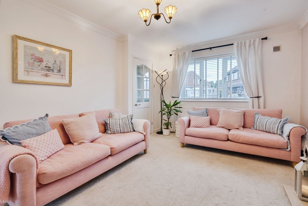 Property photo 3 of 21 Pbox-Img.Jpg