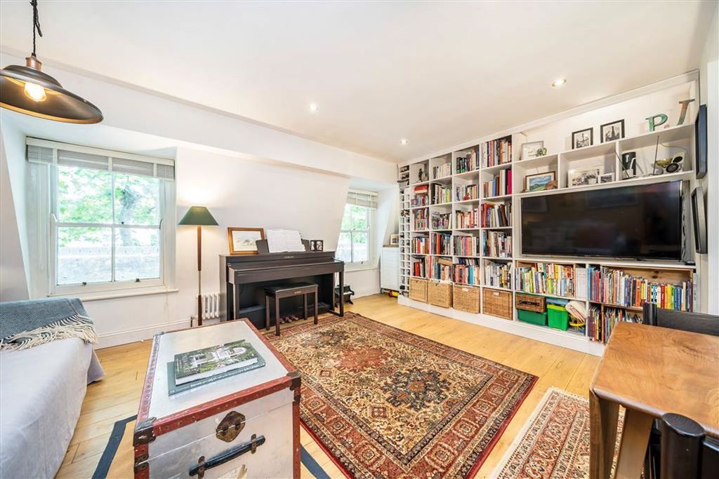 Property photo 2 of 8