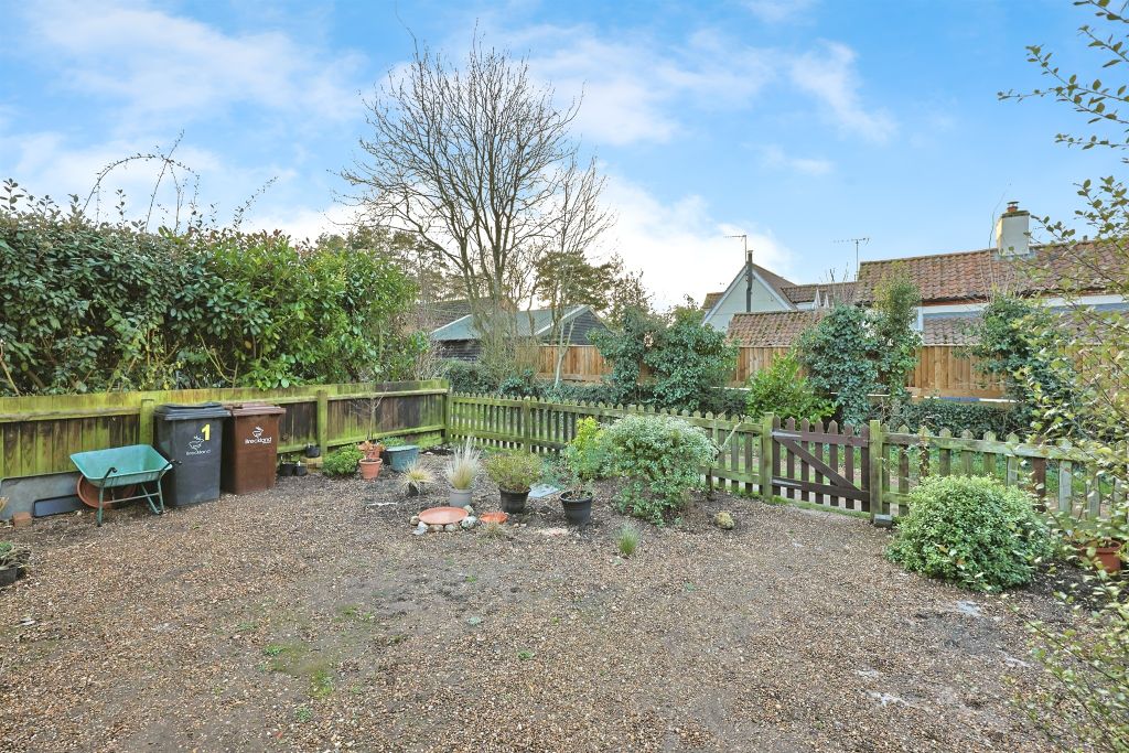 Property photo 3 of 18