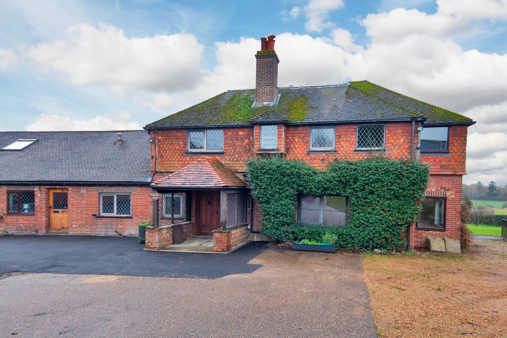 Property photo 1 of 32