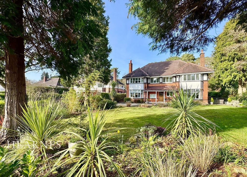 Property photo 1 of 26