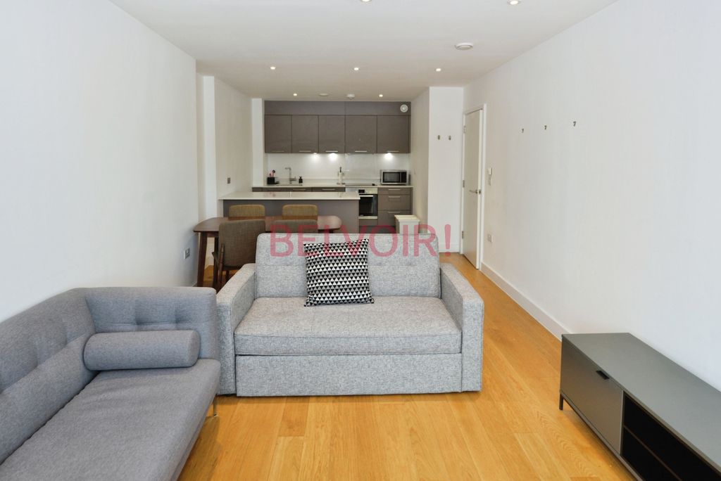 Property photo 2 of 22