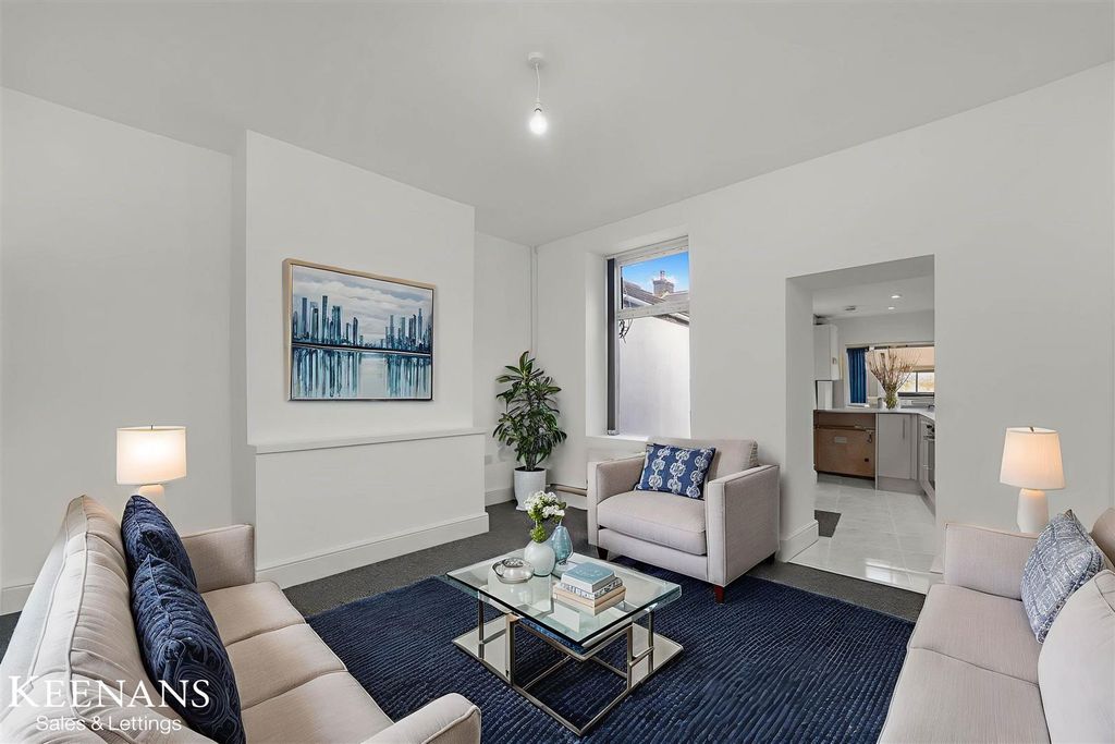 Property photo 1 of 26 6L1Txeoxeuwc2520di1Shq - Living Room - Modern - 2.