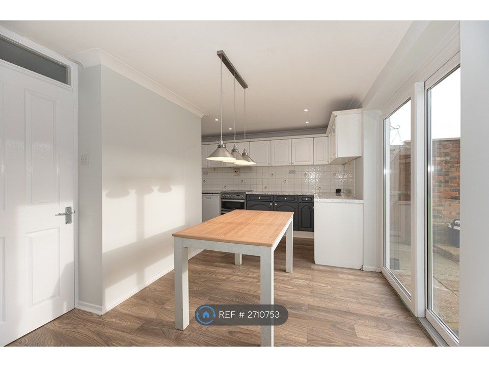 Property photo 1 of 22 Dining Room