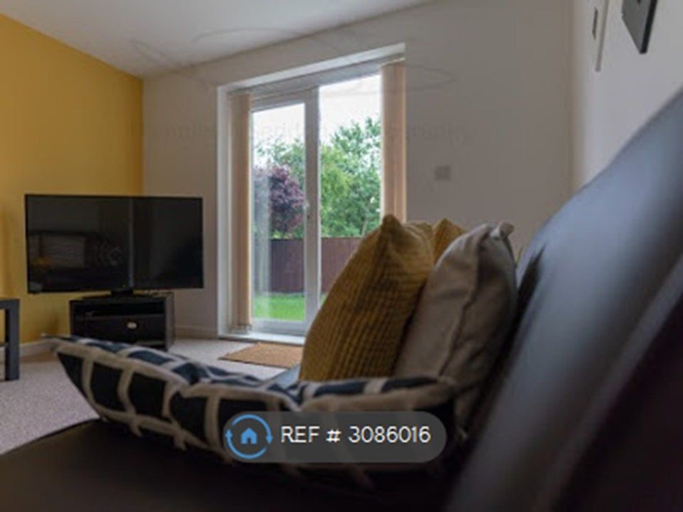 Property photo 3 of 19