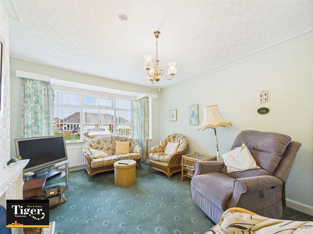 Property photo 3 of 17 Cam02176G0-Pr0585-Still002