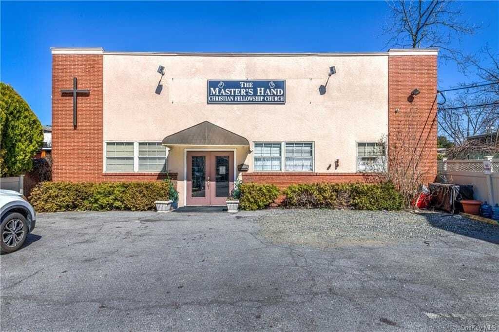 Property photo 1 of 24