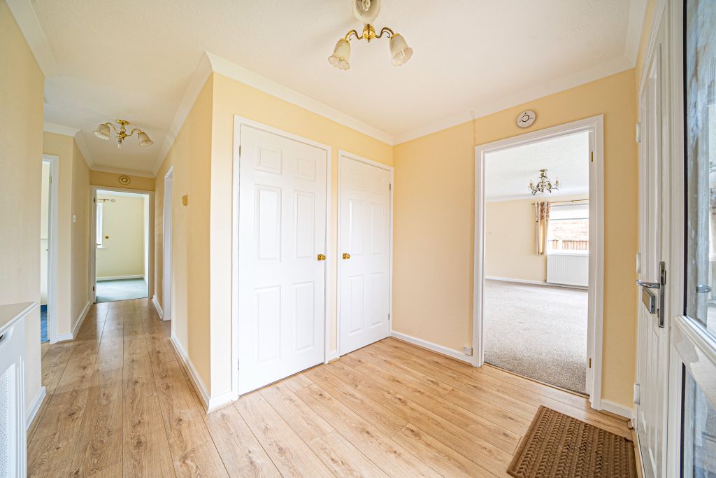 Property photo 2 of 24