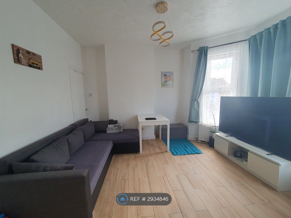 Property photo 3 of 7