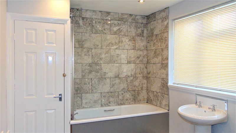 Property photo 3 of 35 Bathroom