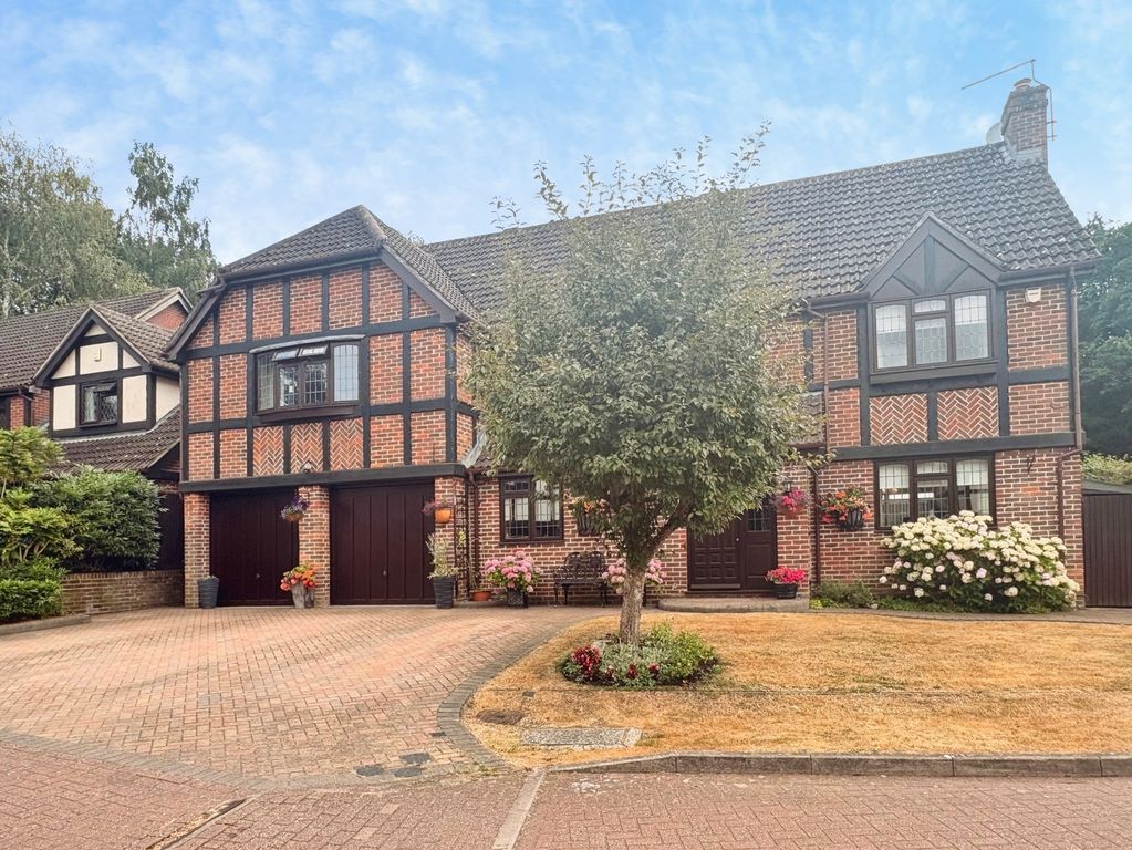 Property photo 1 of 40 Pbox-Img.Jpg