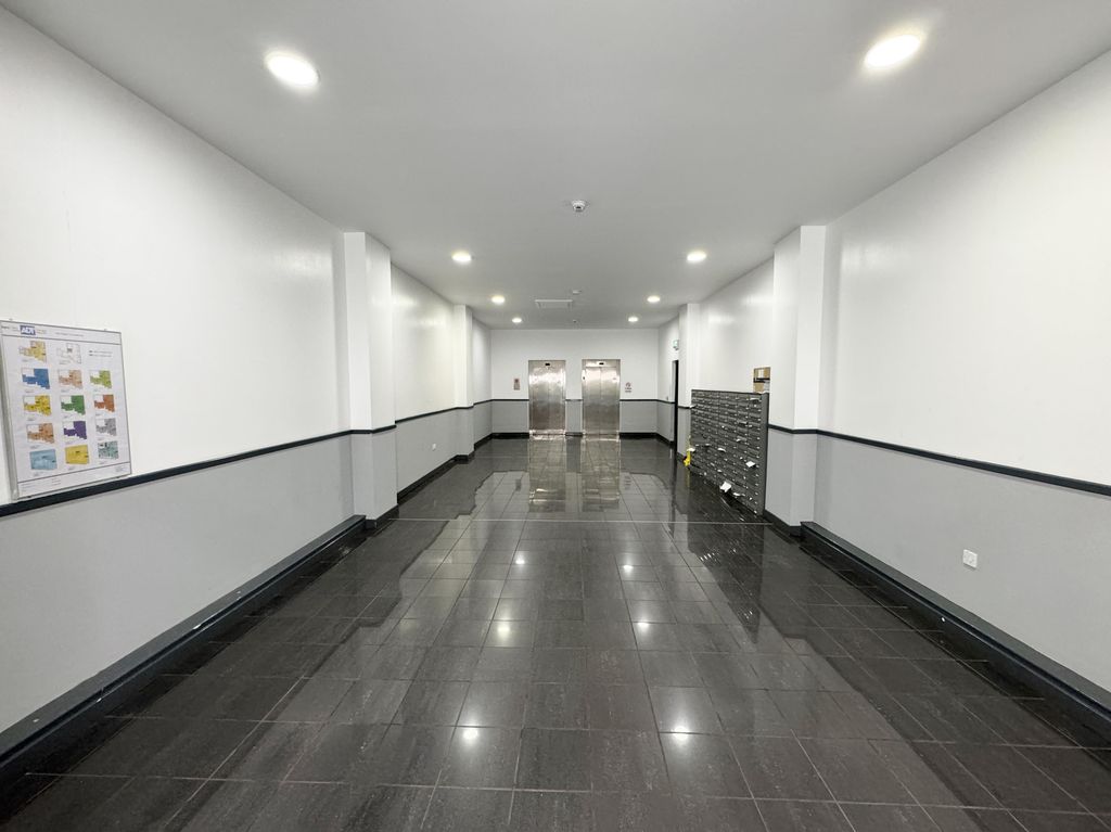 Property photo 3 of 25