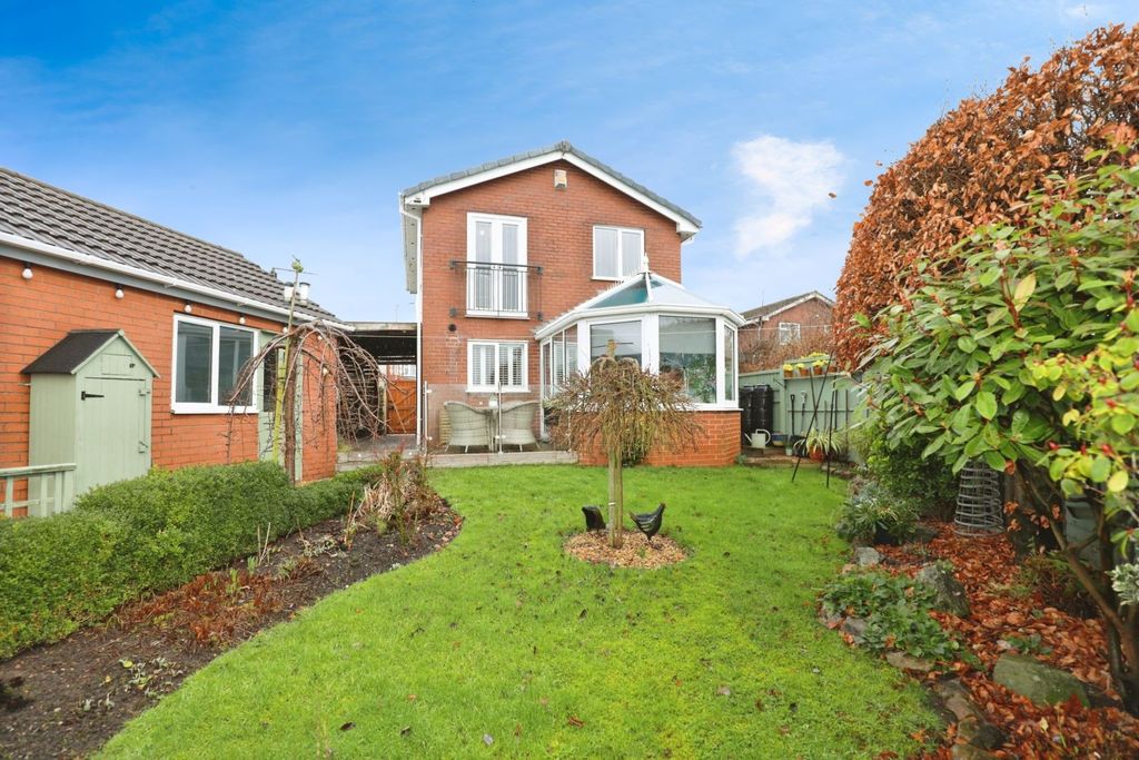 Property photo 2 of 23