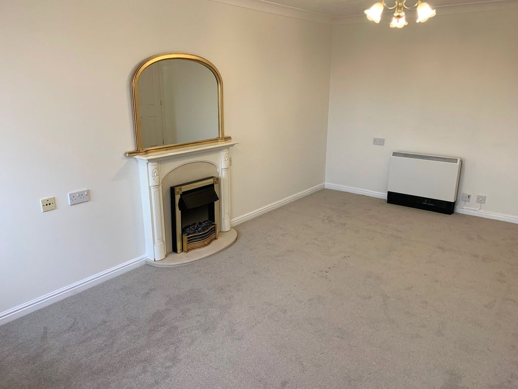 Property photo 3 of 12 Picture No. 10