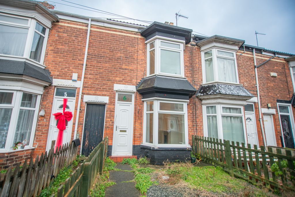 Property photo 1 of 12