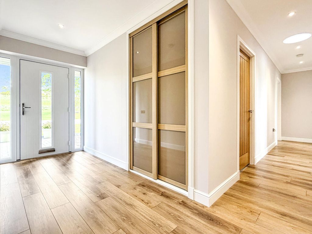 Property photo 2 of 30 Hallway