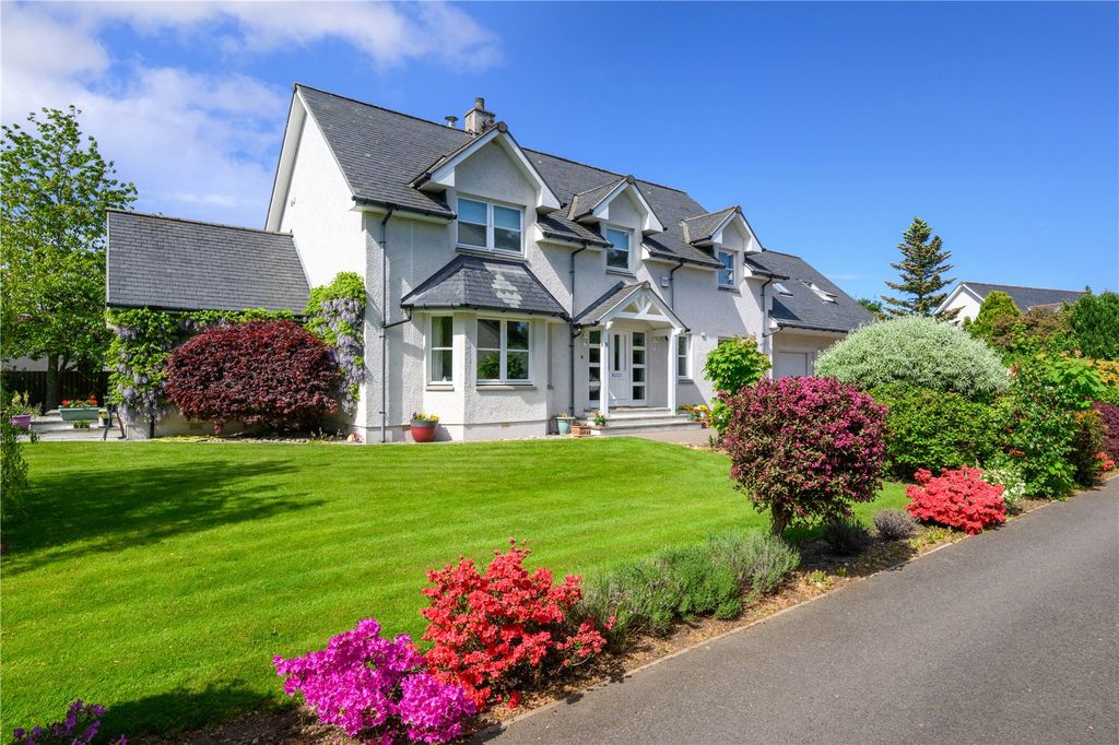 Property photo 1 of 29 The Birchen
