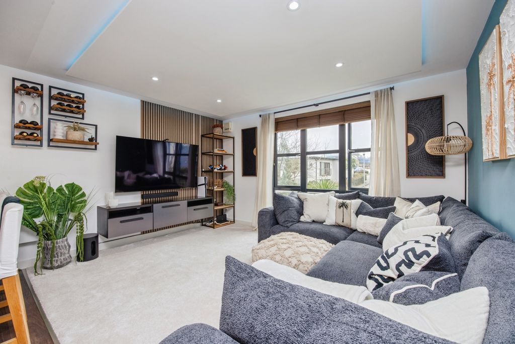 Additional image 6 of 2 bed flat for saleSandy Hill, St. Austell, Cornwall PL25