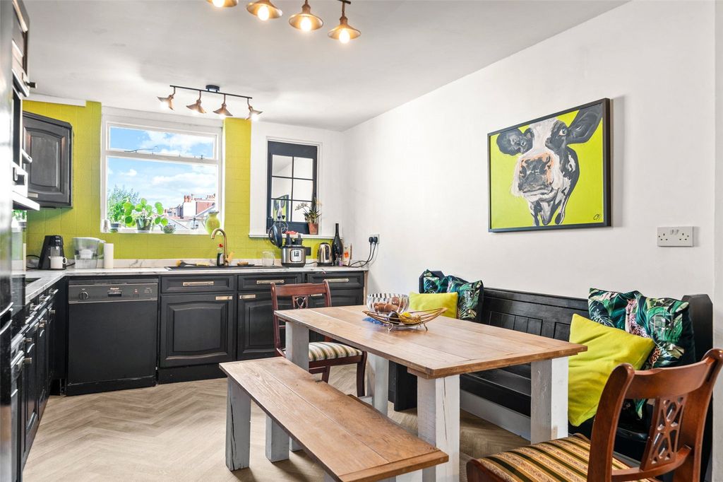 Additional image 20 of 6 bed terraced house for saleArundel Terrace, Brighton, East Sussex BN2